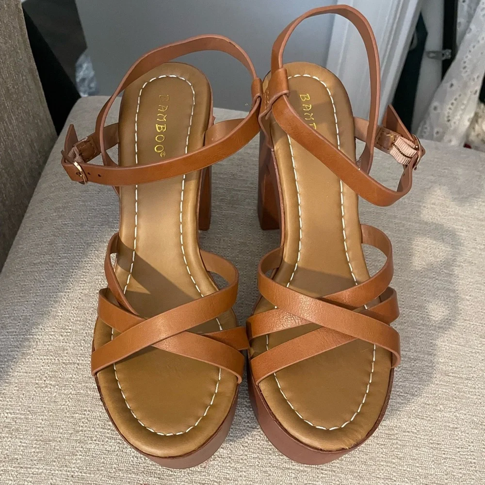 Bamboo Platform Strappy Tan Sandals‎